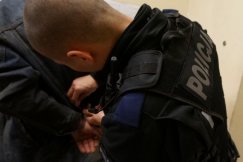 Strzał ostrzegawczy podczas zatrzymania