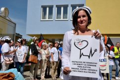 Strajk przy łóżkach pacjentów?