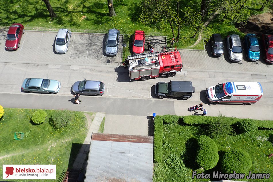 Domowników obudzili strażacy - foto