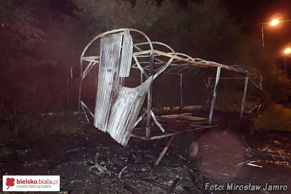 Spłonął barakowóz - foto
