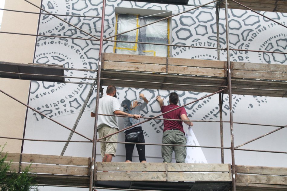 Jeszcze jeden mural w mieście - foto