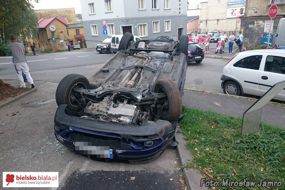 Dachowanie na Krakowskiej - foto