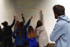 Kilkanaście osób szkicowało mural - foto
