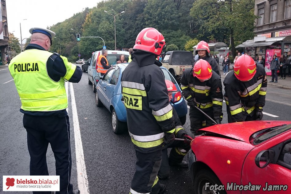 Zderzenie trzech osobówek - foto