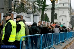 Bądźcie ostrożni na cmentarzu