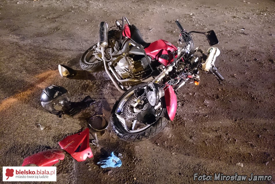Zderzenie motocyklisty z osobówką - foto