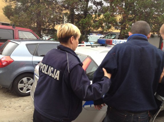 Ukradli auto, aby je pociąć