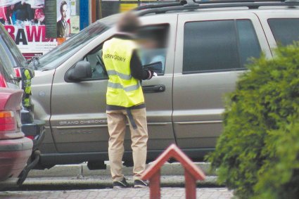 Bez ugody w sprawie parkingów