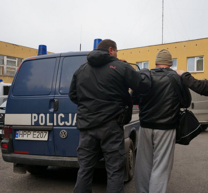Zatrzymano ośmiu członków szajki