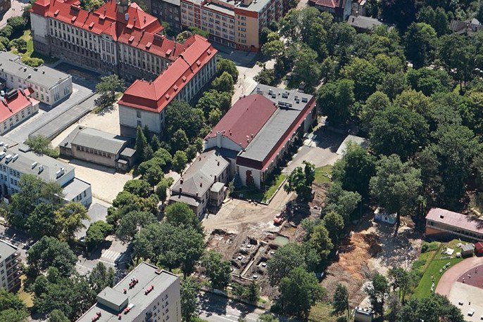 Kosztowna rozbudowa BCK