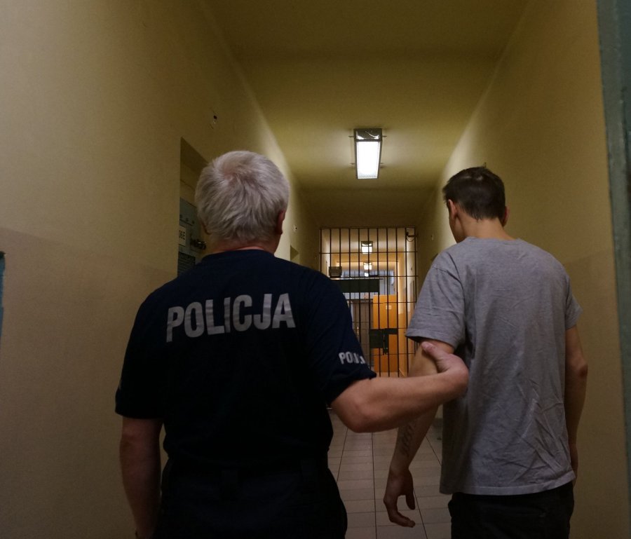 Szybka akcja w centrum handlowym