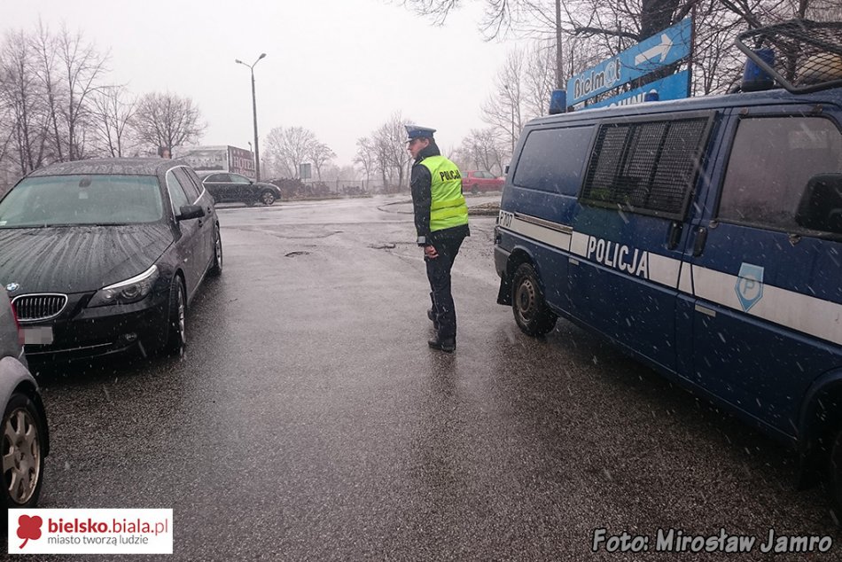Kolizja aut na Warszawskiej - foto
