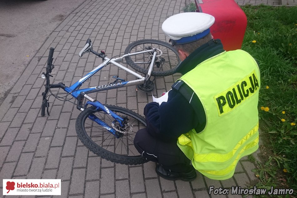 Rowerzysta z ranami ciętymi - foto