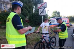 Rowerzystę odwieziono do szpitala - foto