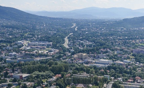 Bielsko-Biała i Beskidy z lotu ptaka