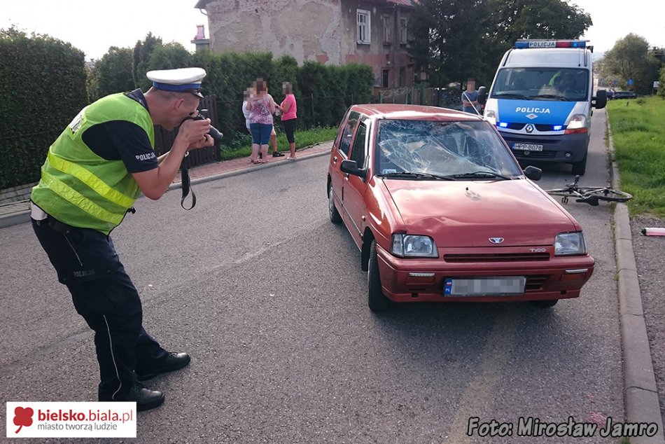 Poważne obrażenia rowerzysty - foto