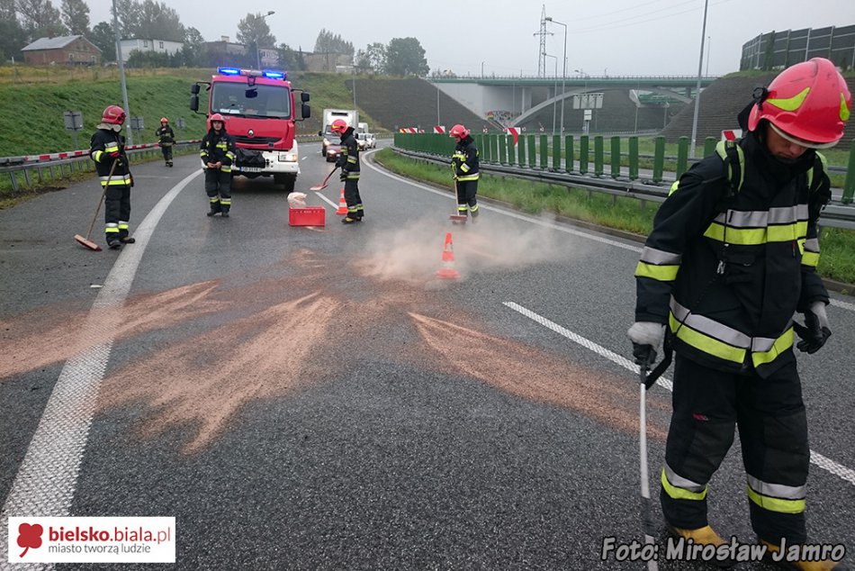 Zwolnij na zakręcie śmierci - foto