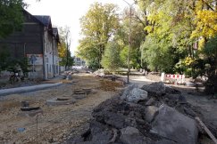 Zastój na miejskiej budowie - foto