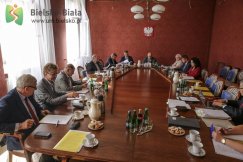 Rząd zreformuje, a samorząd zapłaci?