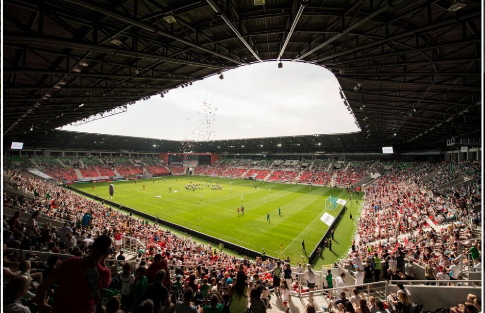Dwa stadiony po sąsiedzku