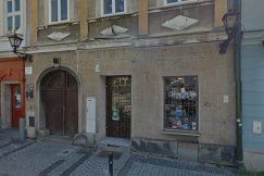 Gmina sprzedaje część kamienicy