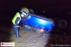 Zostawili auto na dachu - foto