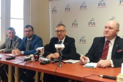 PiS chwali się sukcesami - foto