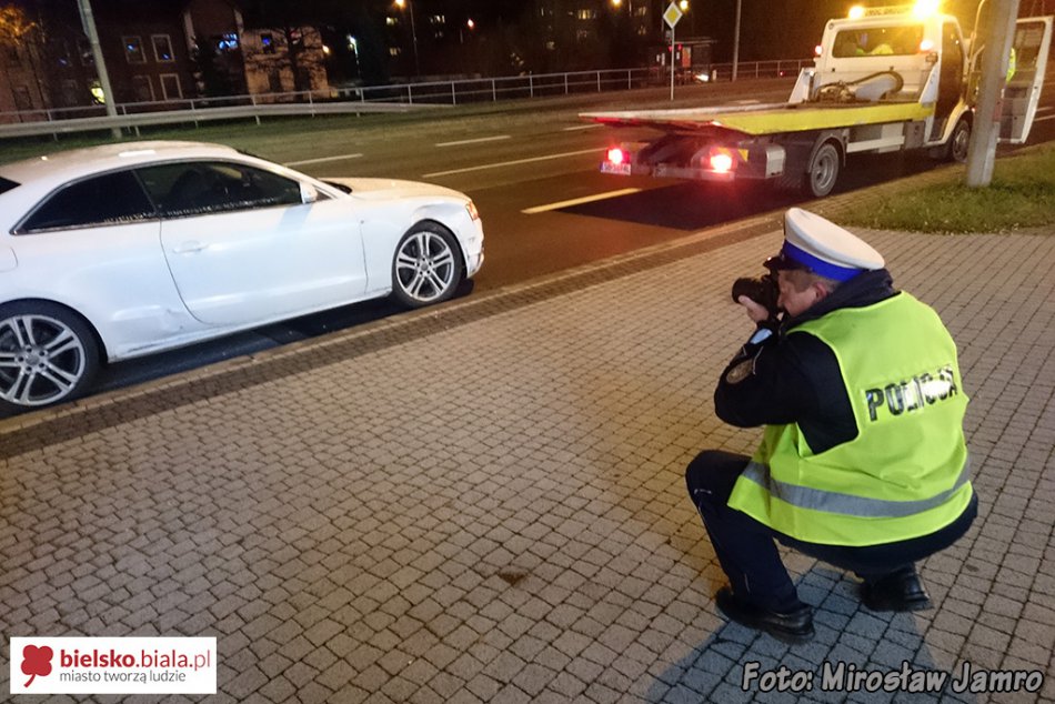 Trafił w koło nowego auta - foto