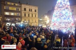 Prezydent odpalił iluminacje - foto