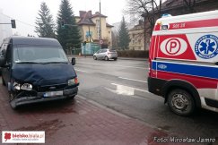 Najechał na tył auta - foto