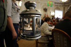 Światło dotarło do ratusza - foto