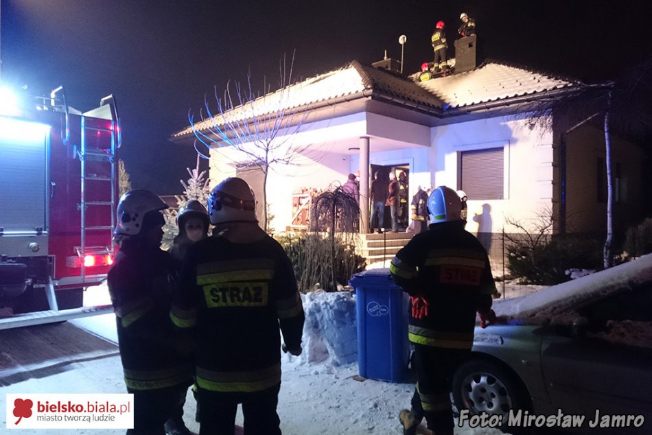 Alarm, pali się sadza w kominie! - foto