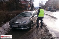 Trafił w dwumiesięczne auto - foto