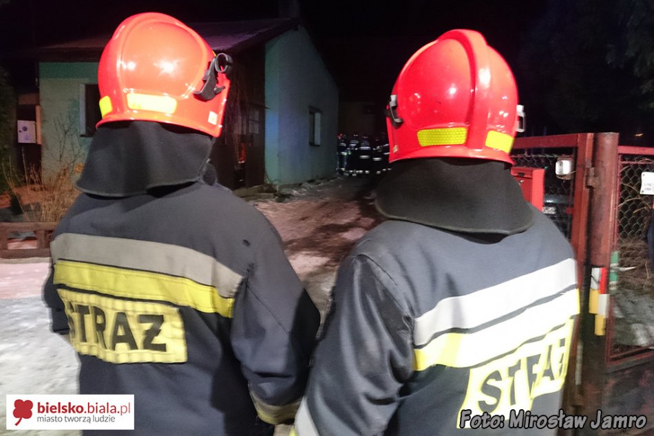 Pożar materiałów budowlanych - foto