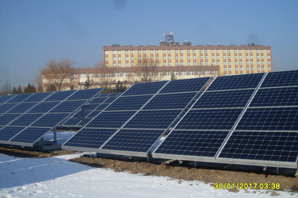 Inwestycja w energię słoneczną - foto