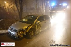 Rozbił auto na moście - foto
