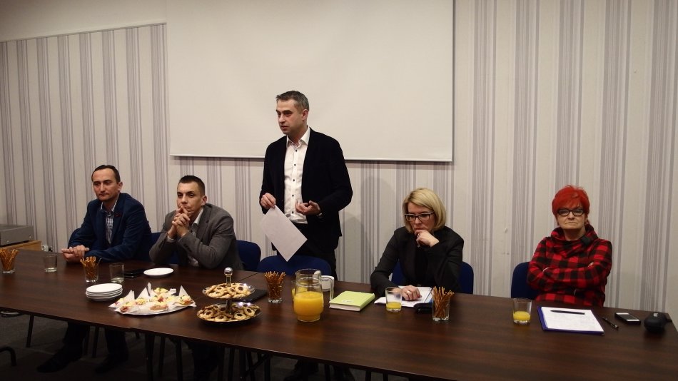 SLD i PiS po sąsiedzku - foto