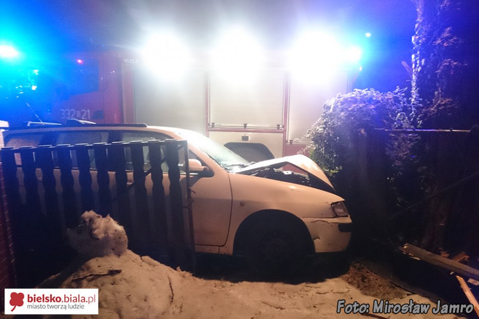Zdemolował ogrodzenie posesji  - foto