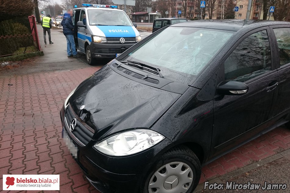 Potrącenie na przejściu - foto