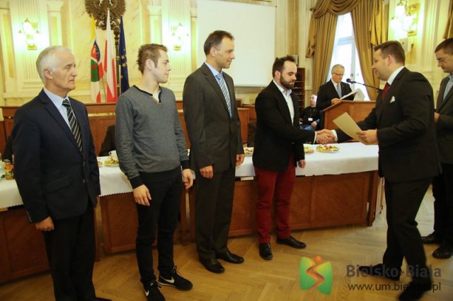 Miasto pomaga najlepszym - foto
