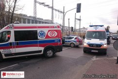 Walczą o życie kierowcy - foto