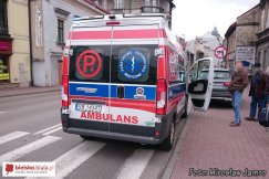 Potrącenie pieszej na przejściu - foto