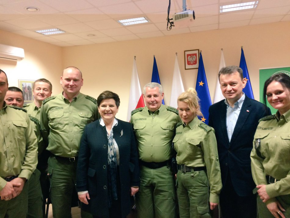 Kurtuazyjna wizyta premier Szydło - foto