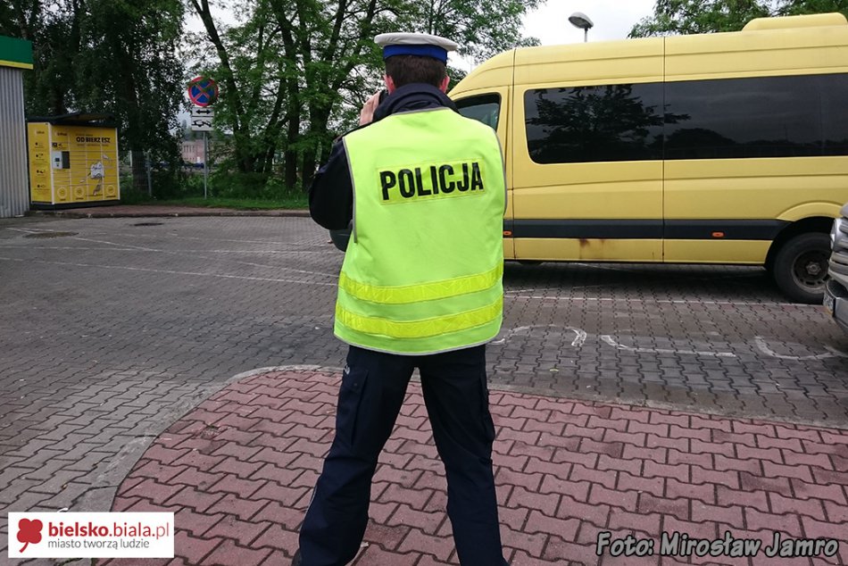 Potrącenie na stacji paliw - foto