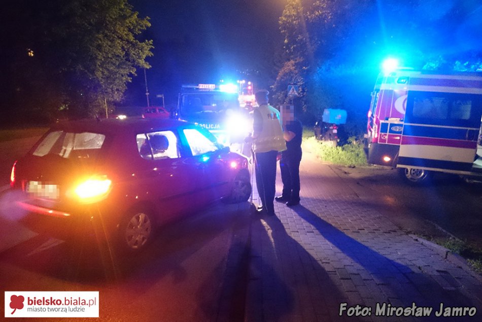 Zderzenie osobówki ze skuterem - foto