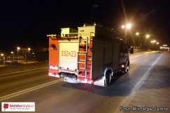 Chciał skoczyć na torowisko - foto