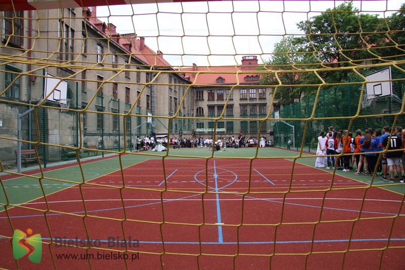 Rosną boiska na potęgę - foto