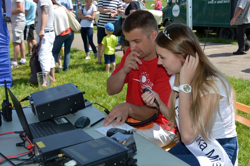 Weekendowe miasteczko z radiostacją