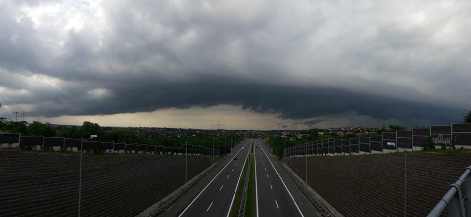 Alarm meteo: będzie grzmiało i wiało