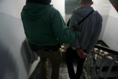 O złodzieju, który nosił dwa prawe buty - foto